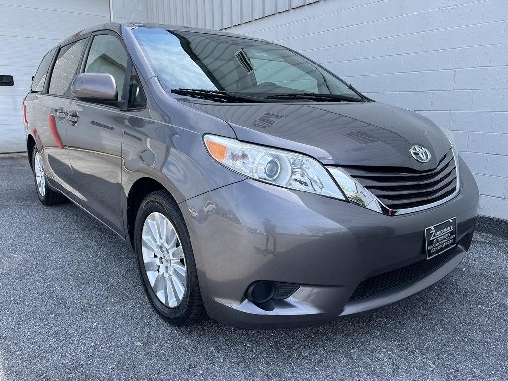 Toyota Sienna  2015