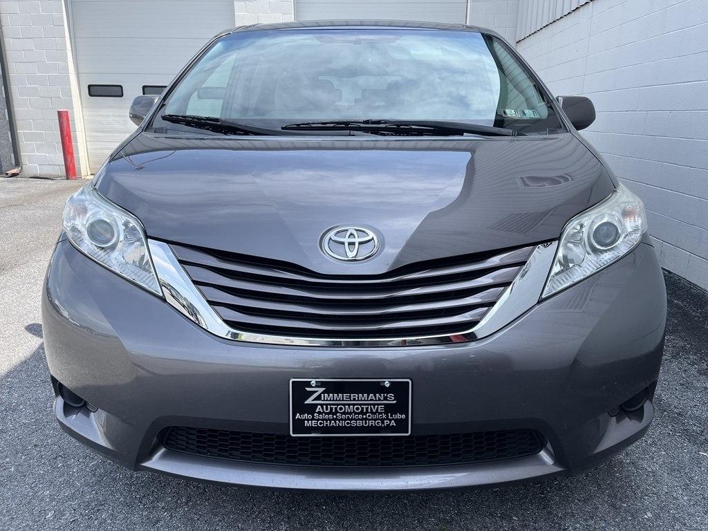 Toyota Sienna  2015