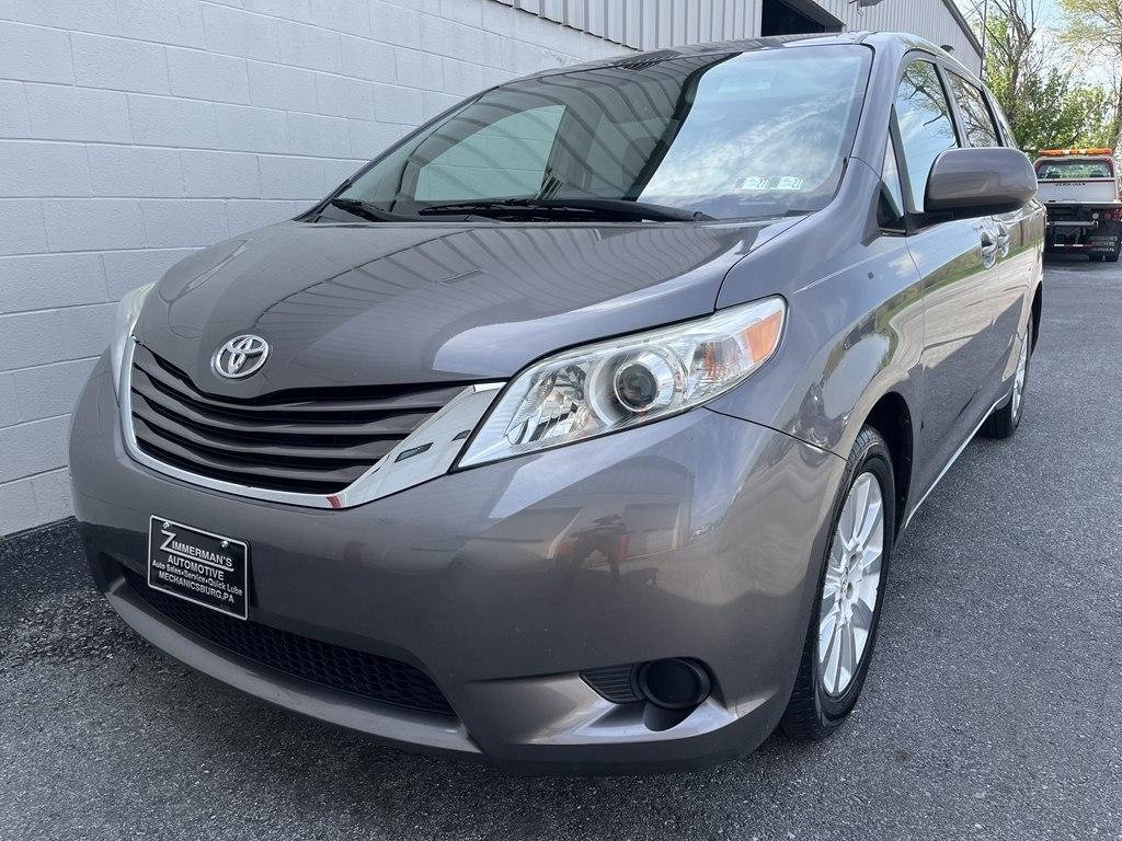 Toyota Sienna  2015