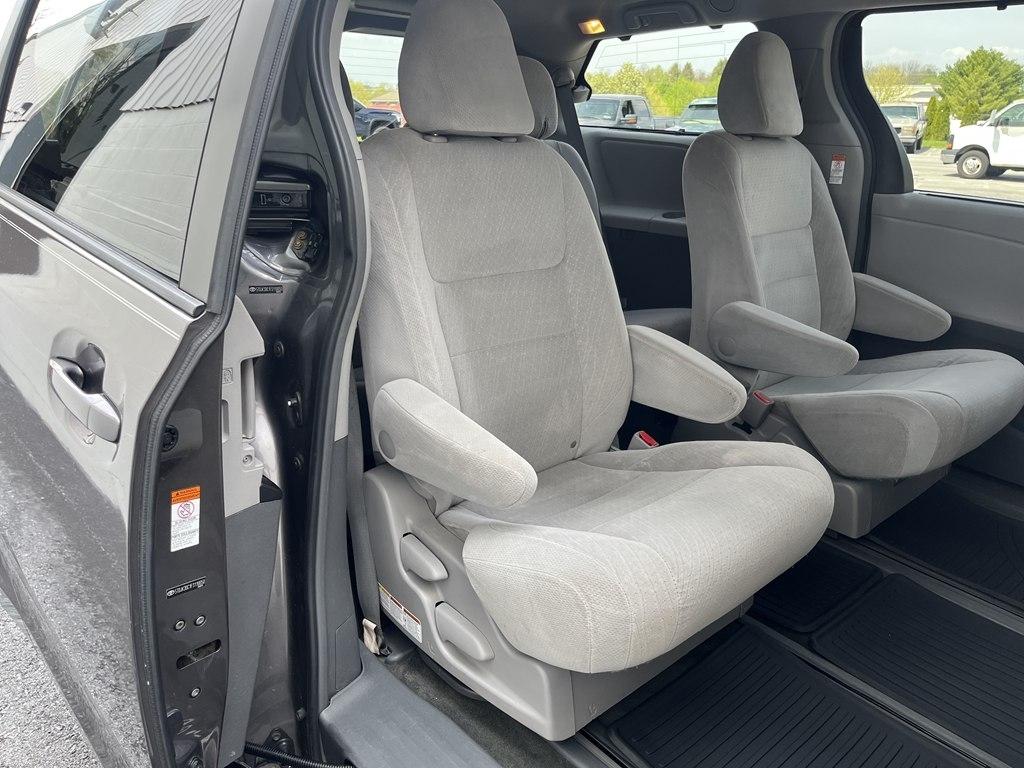 Toyota Sienna  2015