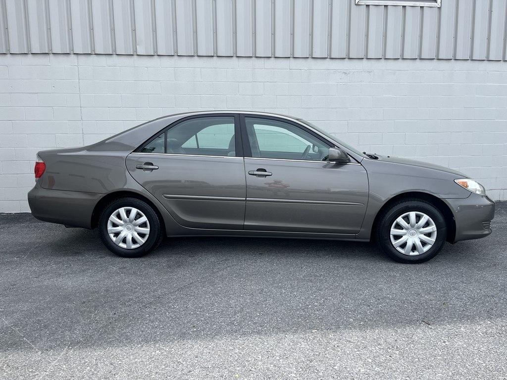 Toyota Camry  2005
