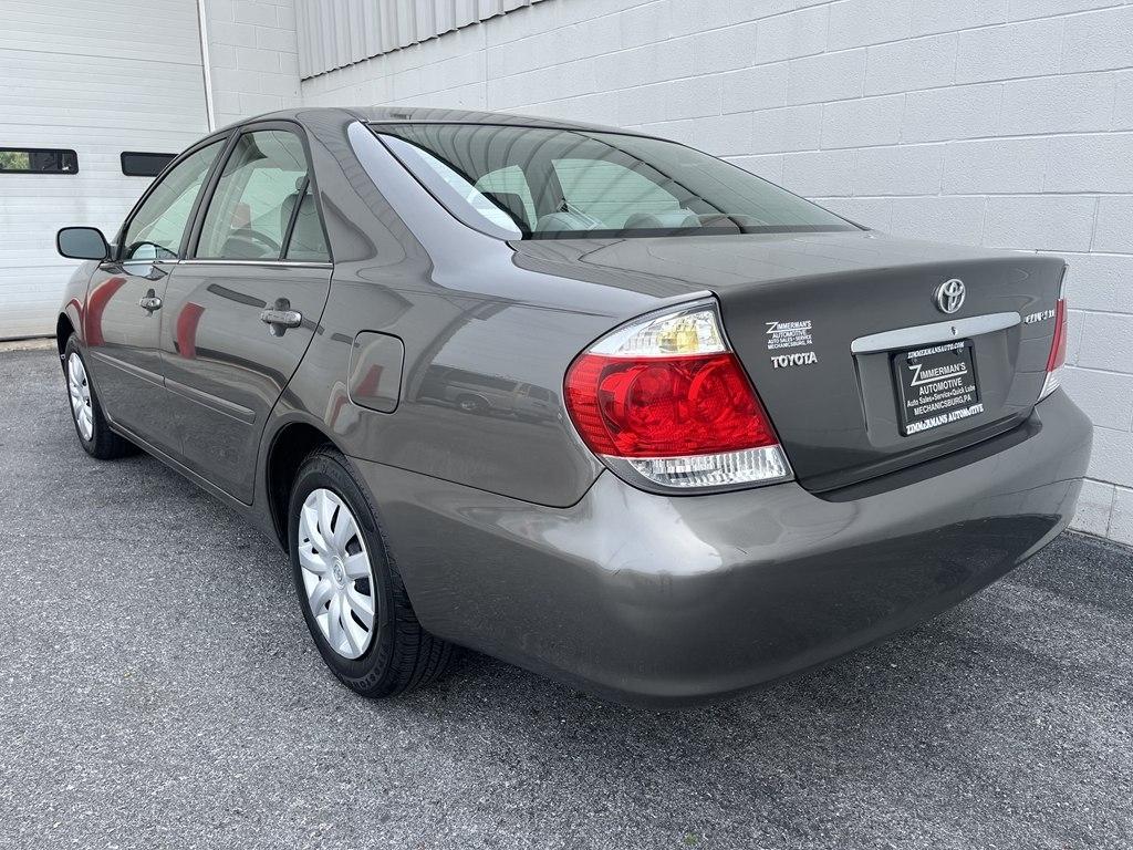 Toyota Camry  2005