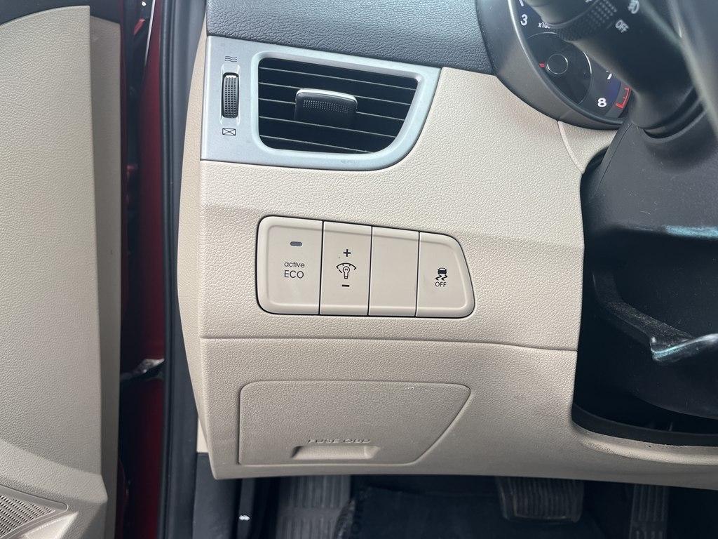 Hyundai Elantra  2014