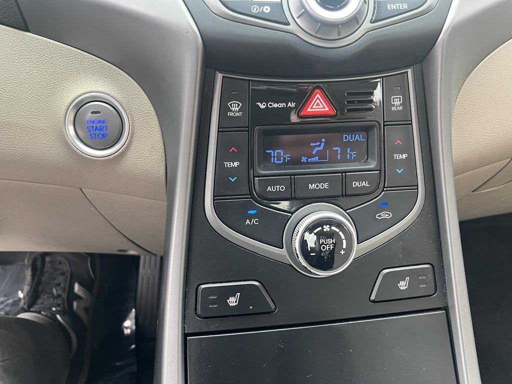 Hyundai Elantra  2014