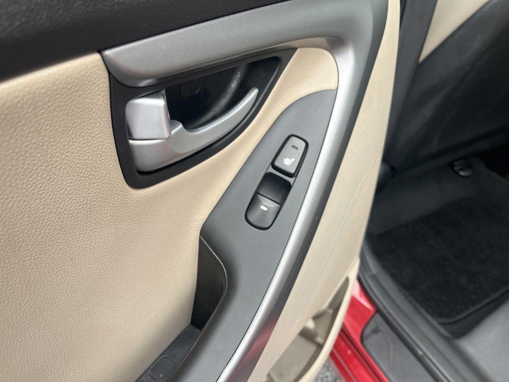 Hyundai Elantra  2014