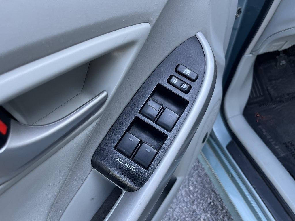 Toyota Prius  2015