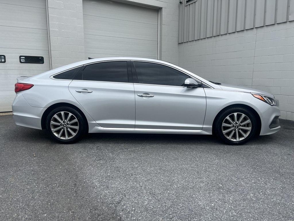 Hyundai Sonata  2016