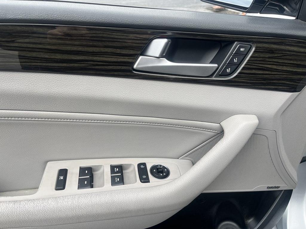 Hyundai Sonata  2016