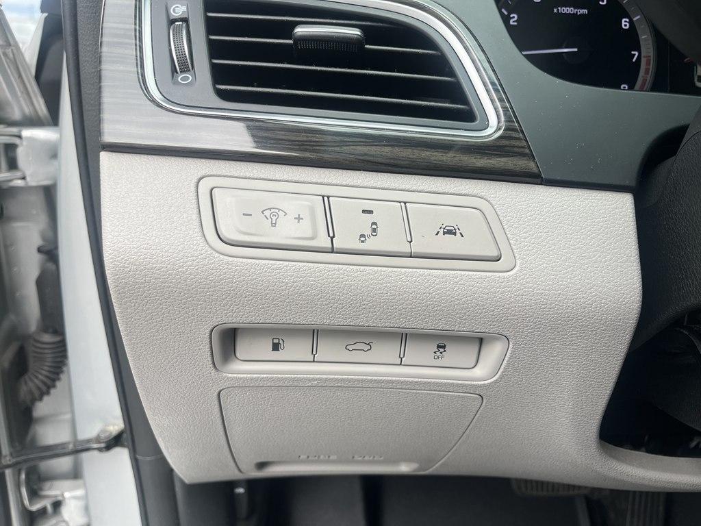 Hyundai Sonata  2016