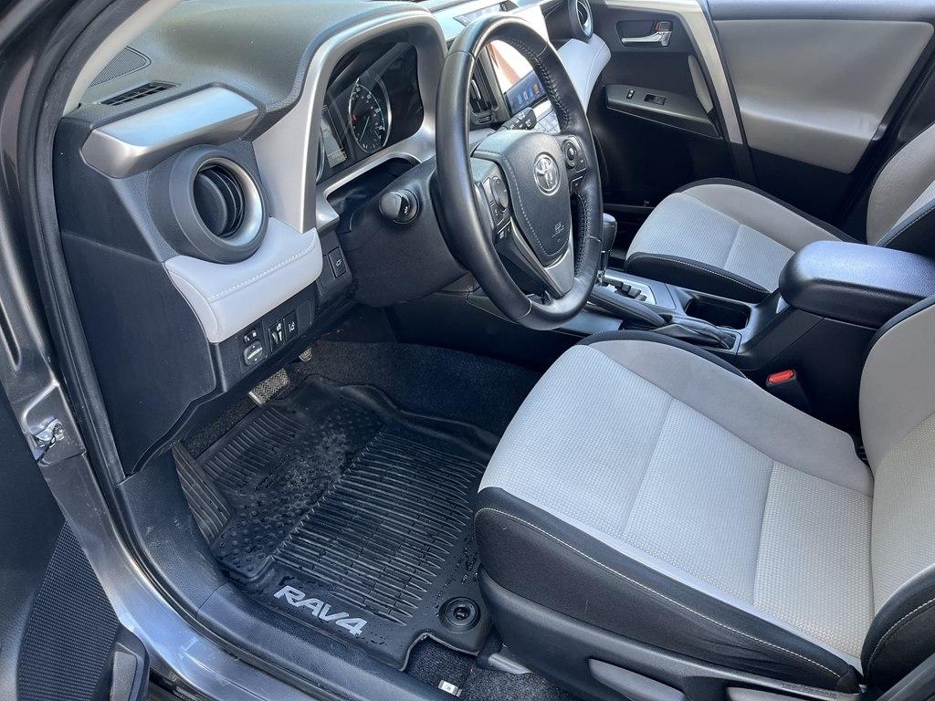 Toyota RAV4 Hybrid  2017