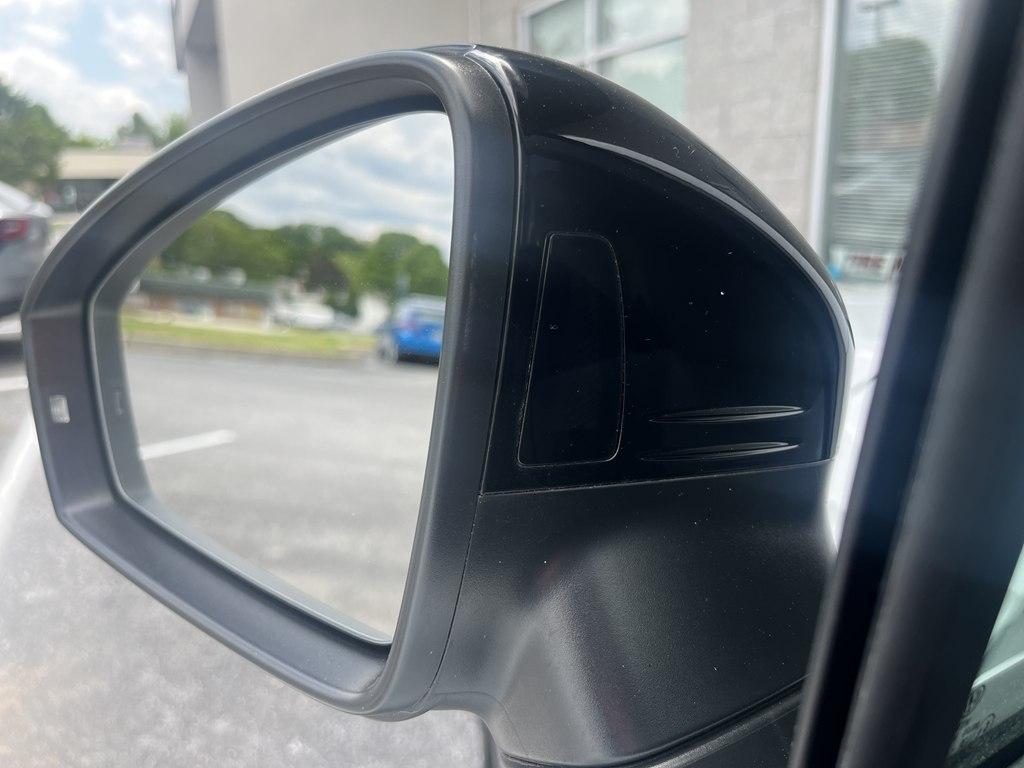 Volkswagen Tiguan  2021