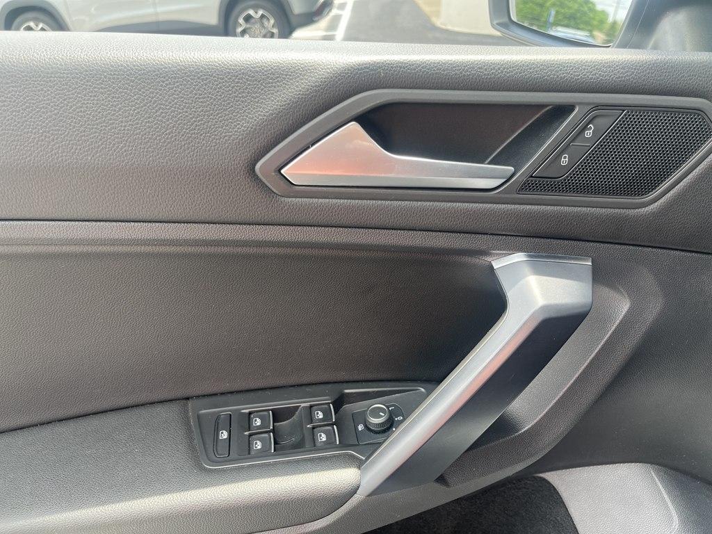Volkswagen Tiguan  2021