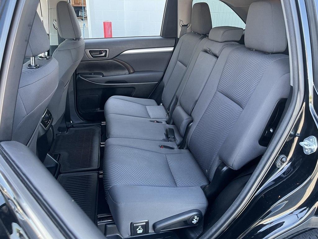 Toyota Highlander  2016