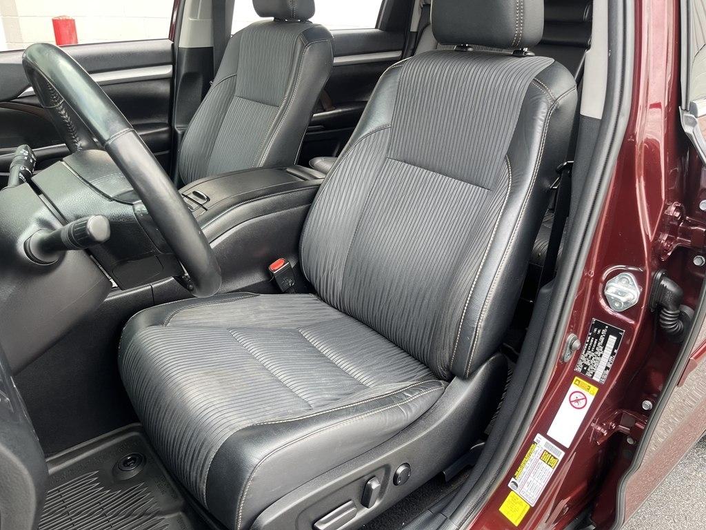 Toyota Highlander LE 2019
