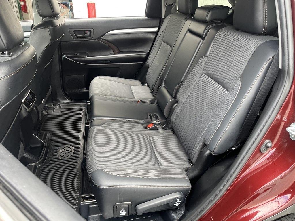 Toyota Highlander LE 2019