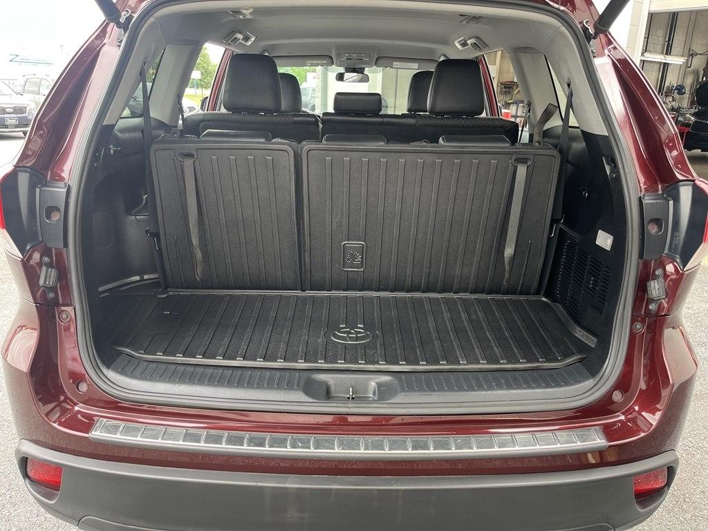 Toyota Highlander LE 2019