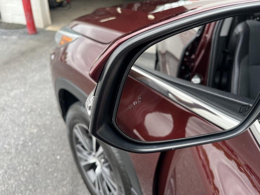Toyota Highlander LE 2019