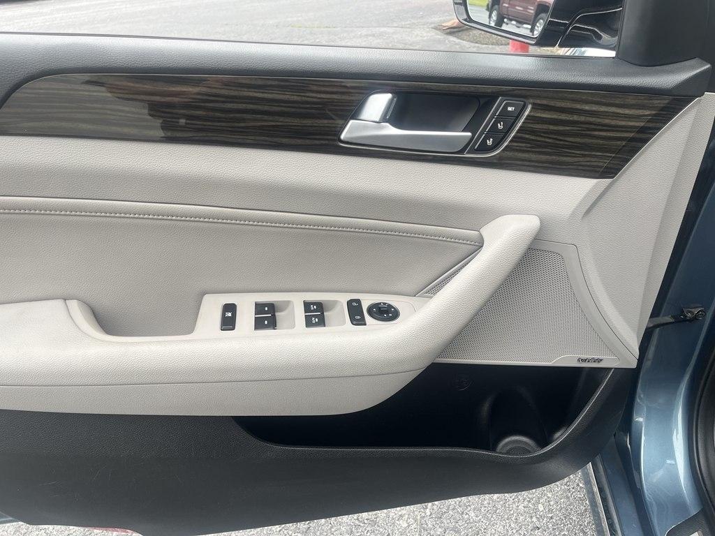 Hyundai Sonata Hybrid  2016