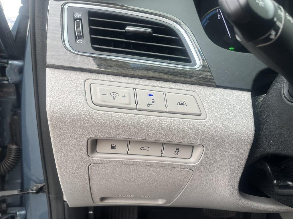 Hyundai Sonata Hybrid  2016