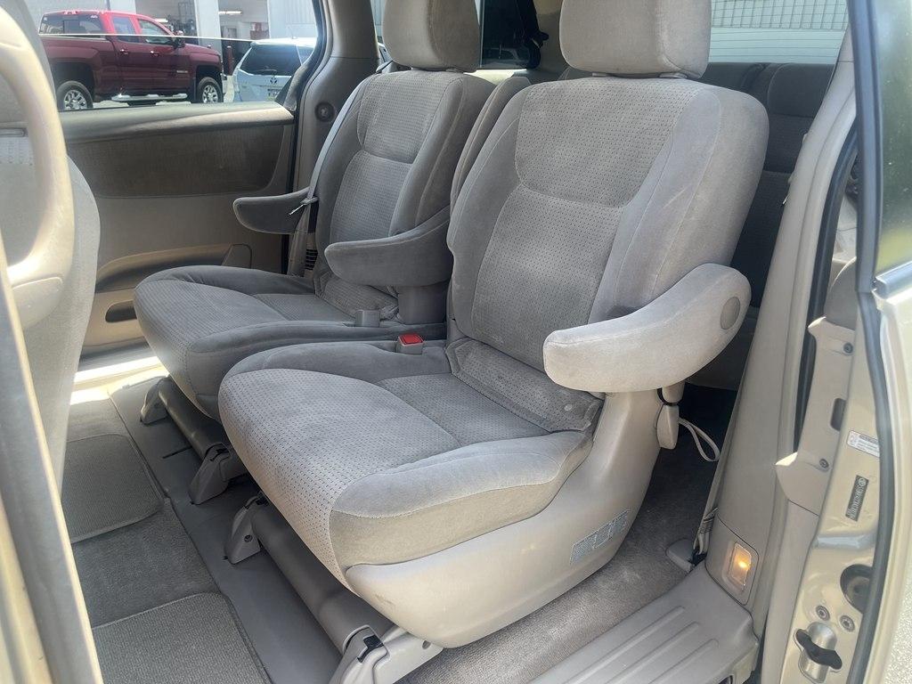 Toyota Sienna  2010