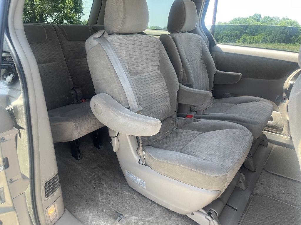 Toyota Sienna  2010