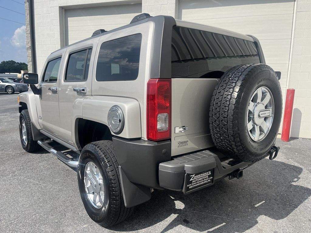 HUMMER H3 4WD 4dr H3T Luxury 2009