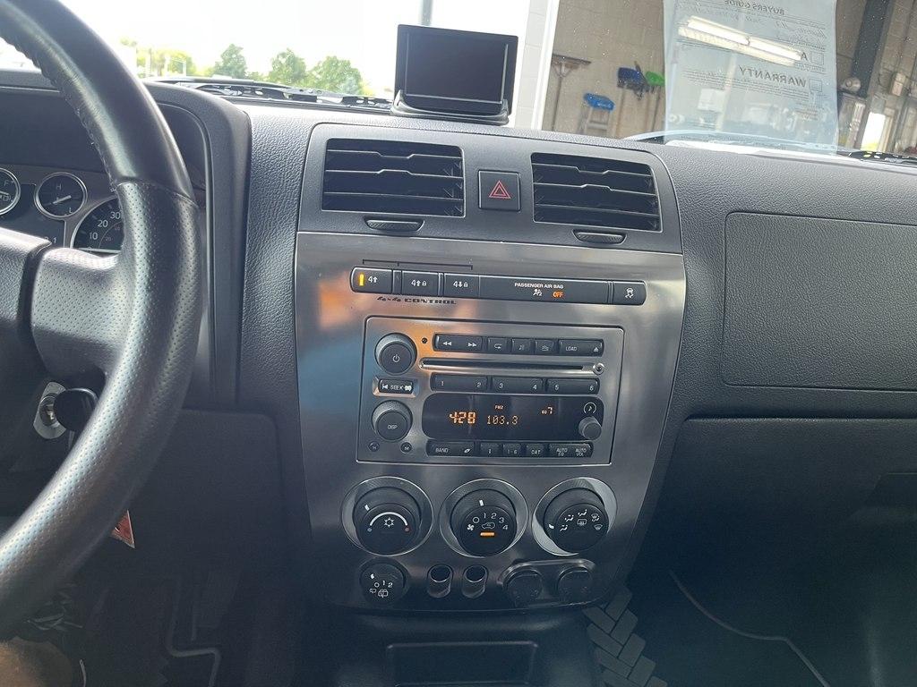 HUMMER H3 4WD 4dr H3T Luxury 2009