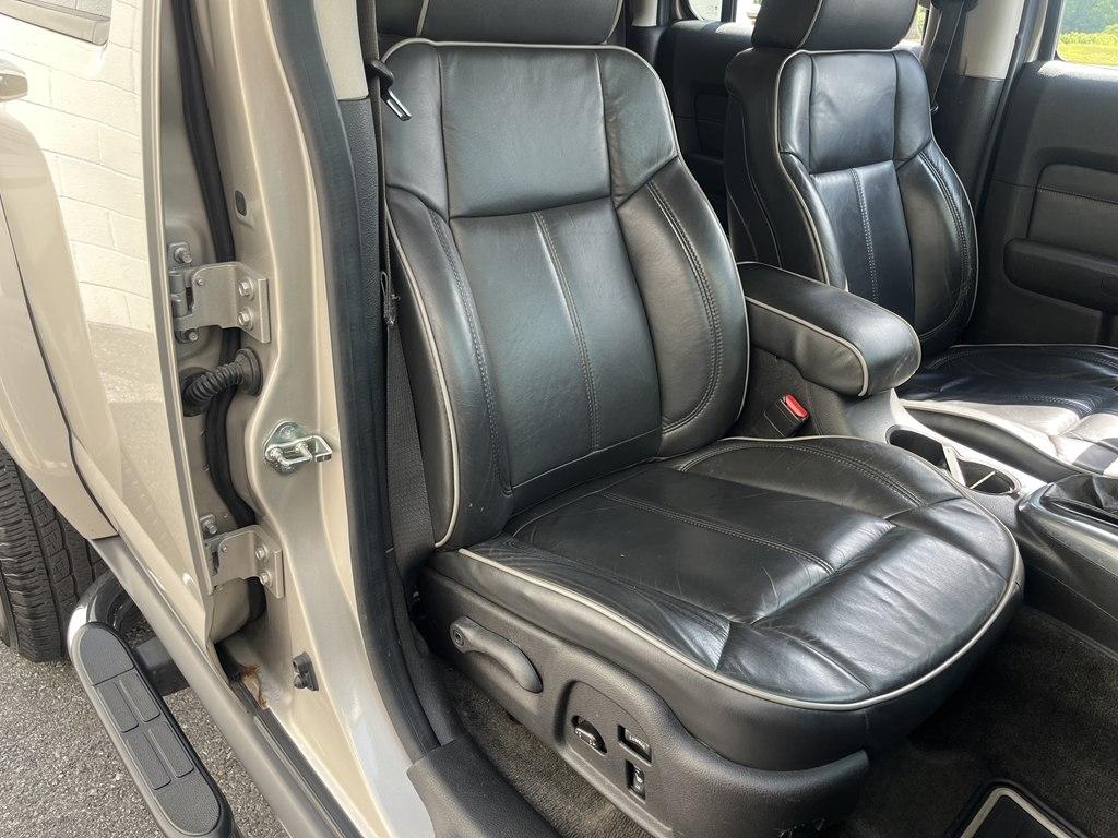HUMMER H3 4WD 4dr H3T Luxury 2009