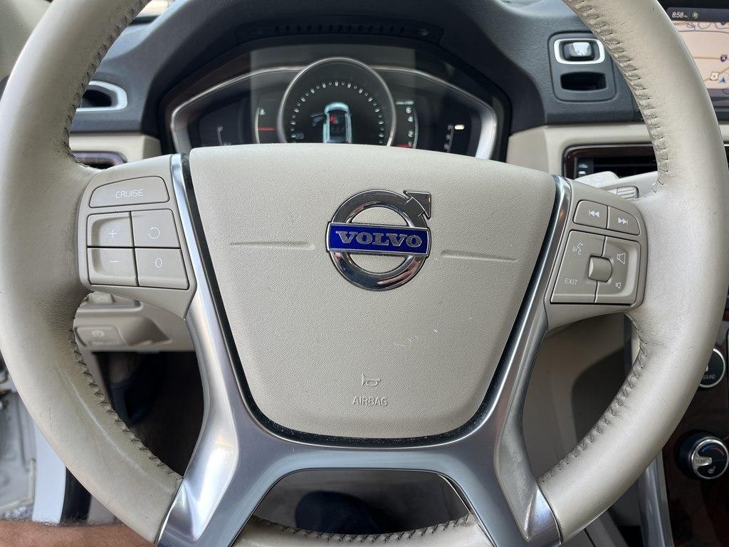 Volvo XC70  2015