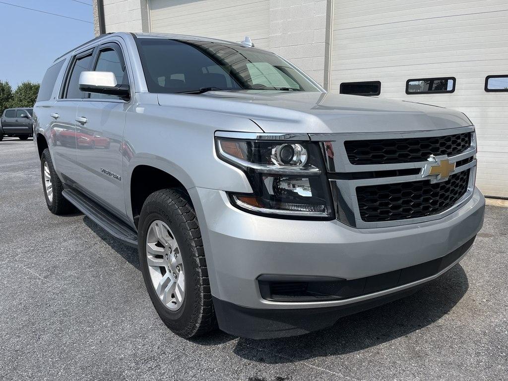 Chevrolet Suburban  2017