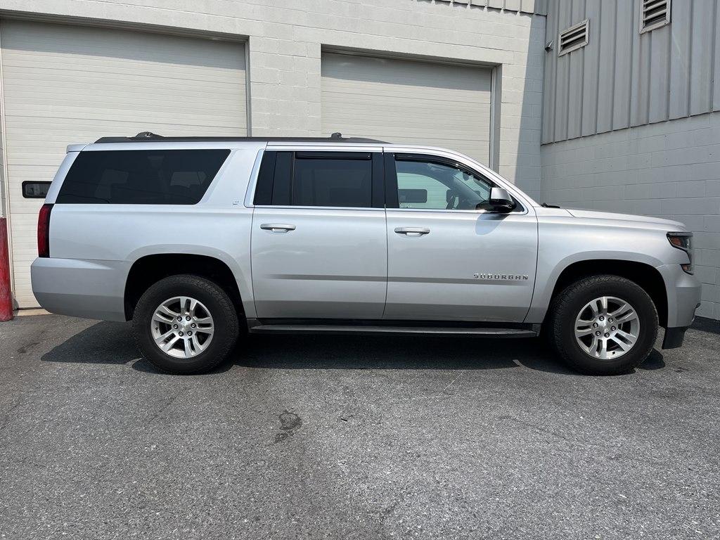 Chevrolet Suburban  2017