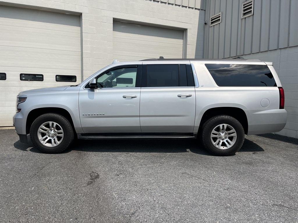Chevrolet Suburban  2017