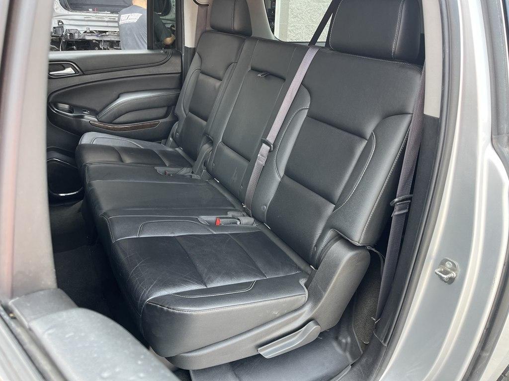 Chevrolet Suburban  2017