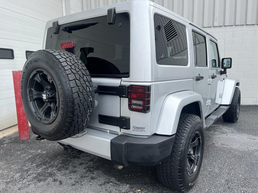 Jeep Wrangler  2011
