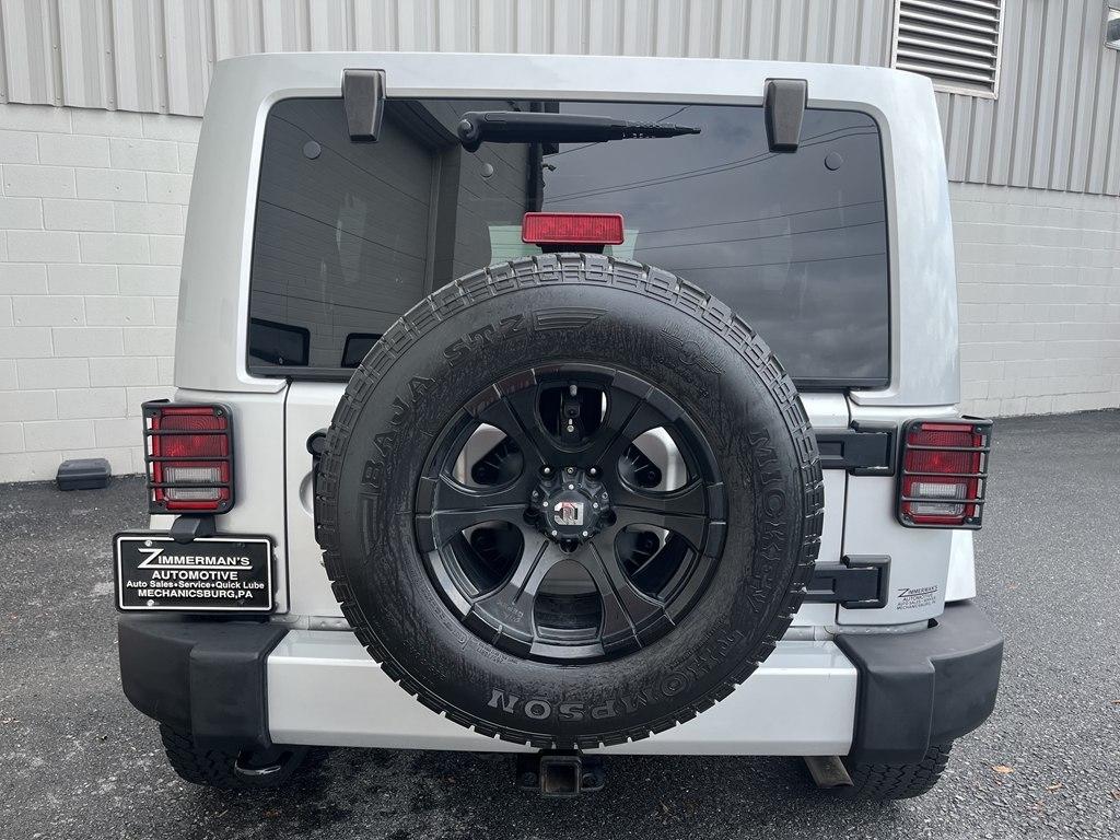 Jeep Wrangler  2011
