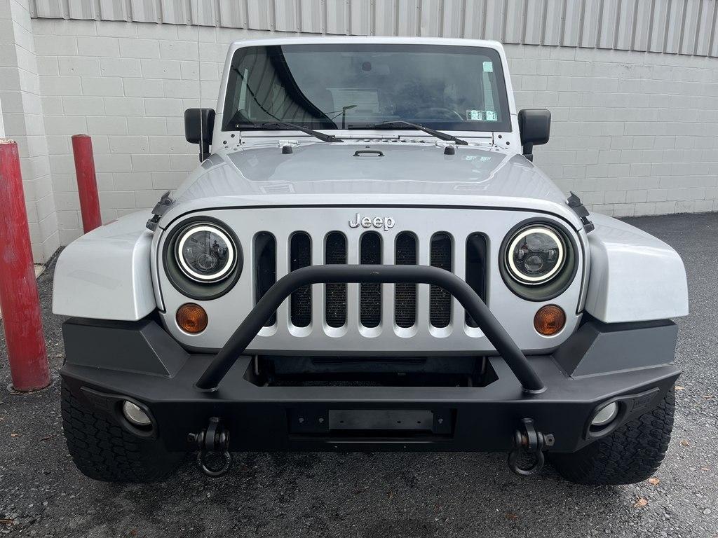 Jeep Wrangler  2011