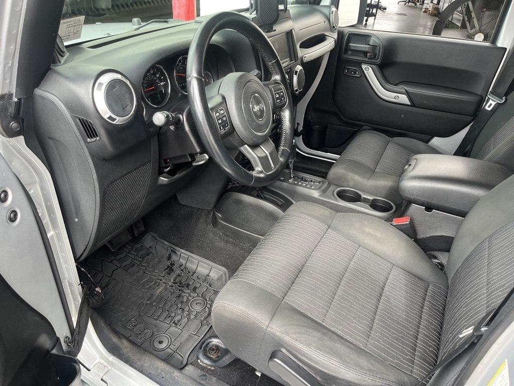 Jeep Wrangler  2011