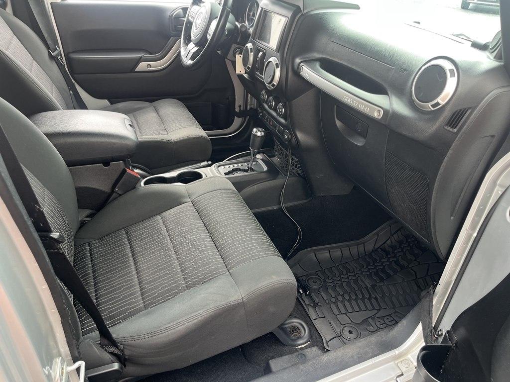 Jeep Wrangler  2011