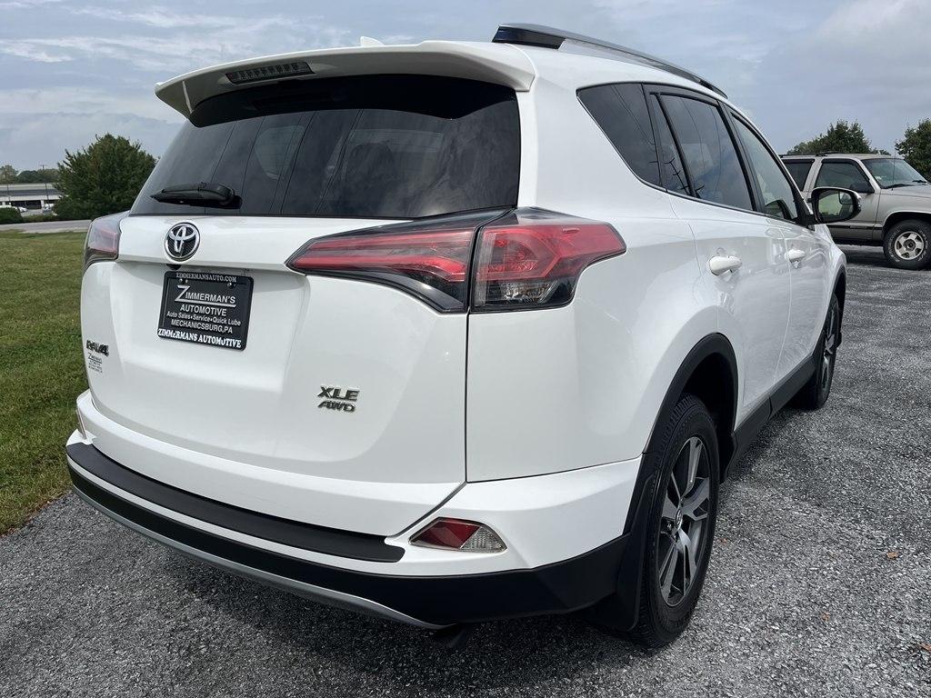 Toyota RAV4  2017