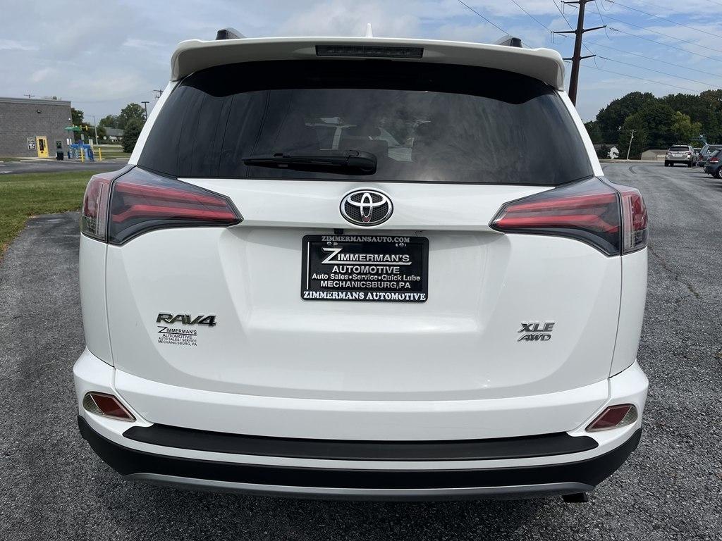 Toyota RAV4  2017