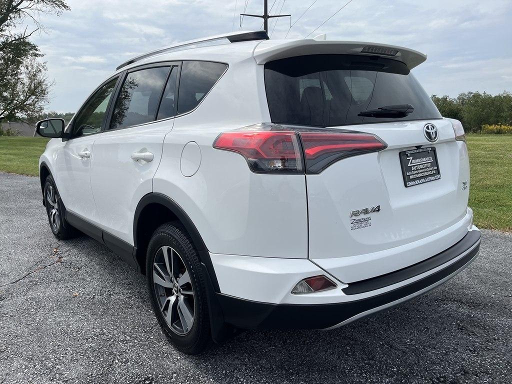 Toyota RAV4  2017