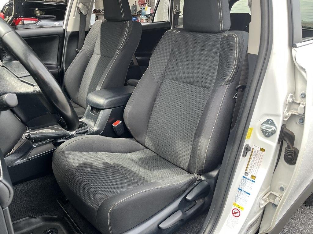 Toyota RAV4  2017
