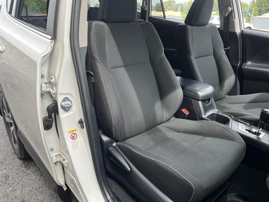 Toyota RAV4  2017