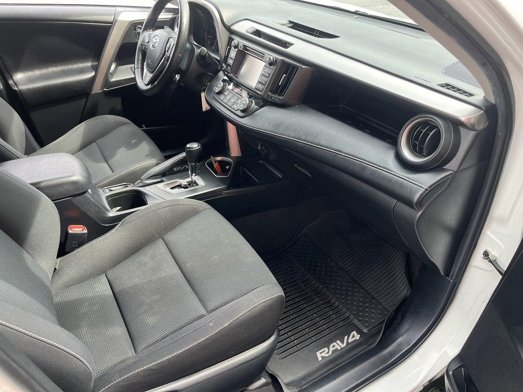 Toyota RAV4  2017