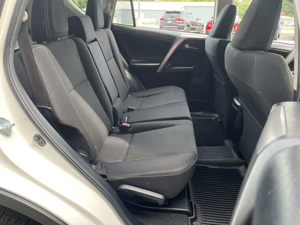 Toyota RAV4  2017