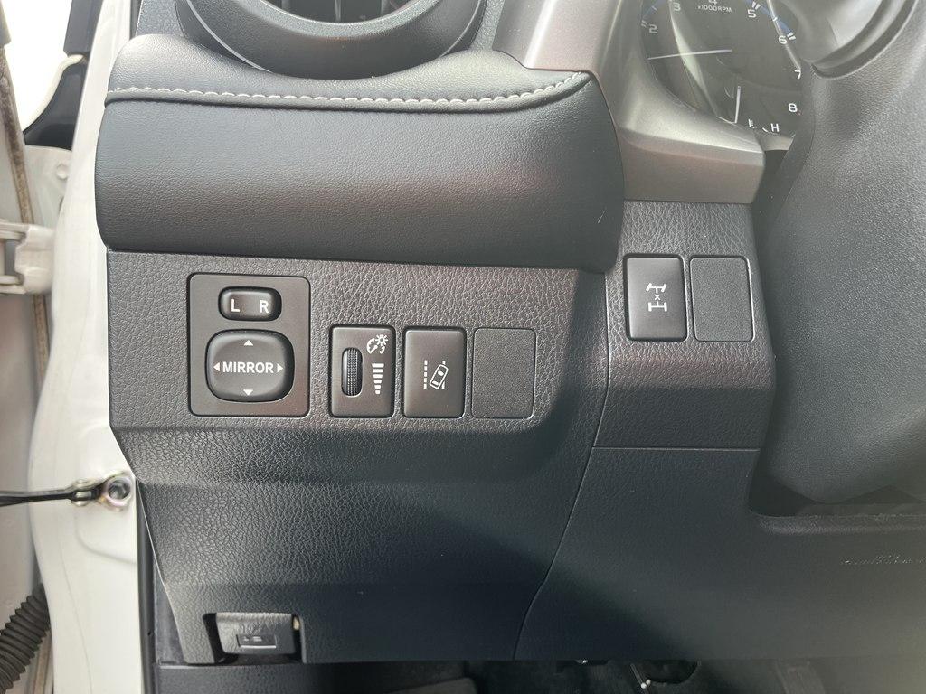Toyota RAV4  2017