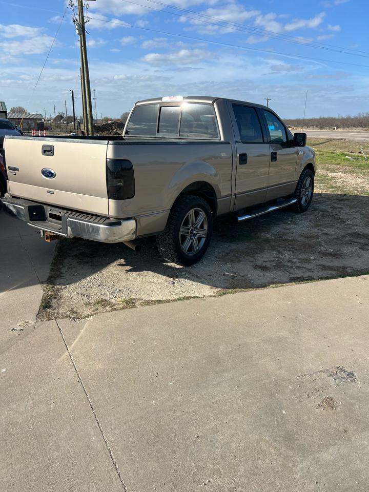 Ford F-150 XLT SuperCrew 2WD 2004