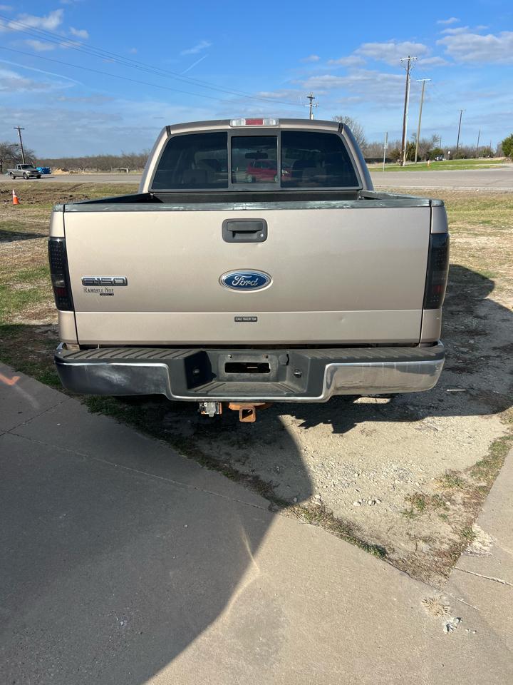 Ford F-150 XLT SuperCrew 2WD 2004