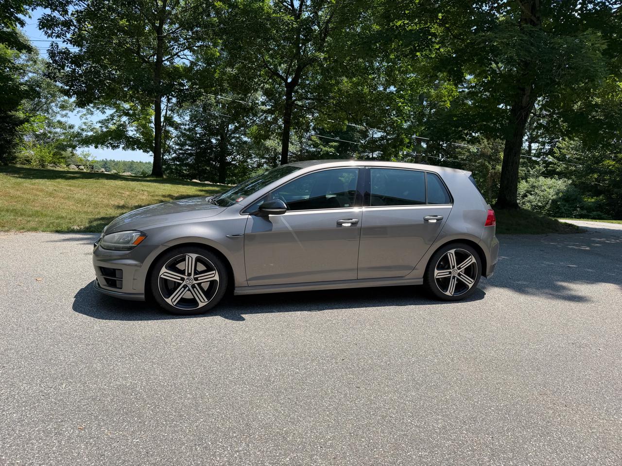 2016 Volkswagen Golf R Base