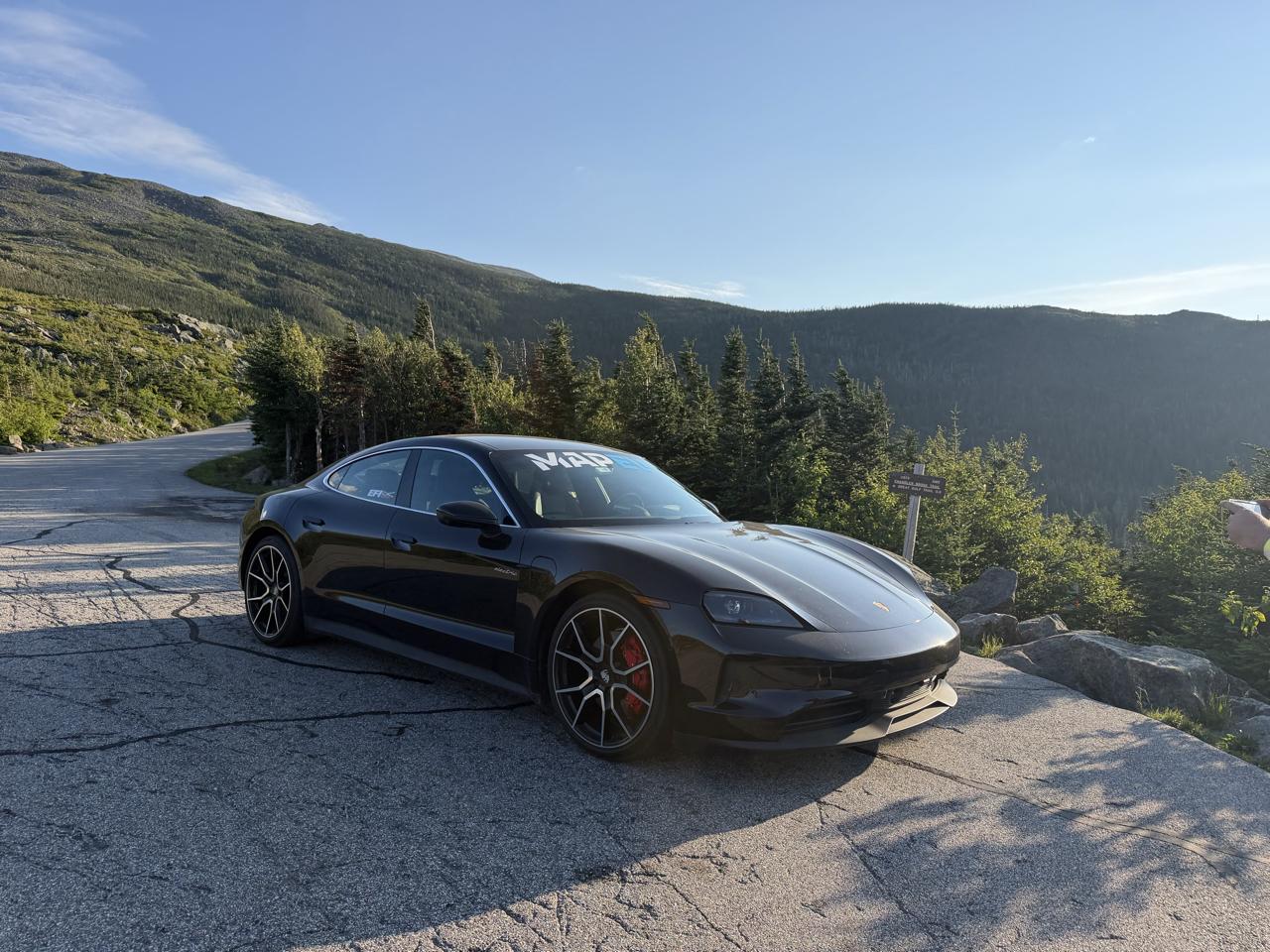 2025 Porsche Taycan 4S